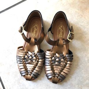 ❌SOLD❌ Mexican leather sandals kids size 2